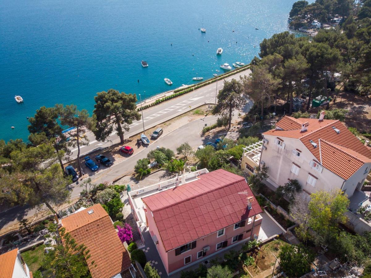Apartments Villa Julija Малий Лошинь Екстер'єр фото